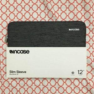 Incase 12" MacBook Case